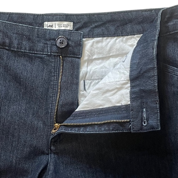 Lee Dark Wash Lightweight Denim Capri Crop Pants, size 12P - Picture 3 of 7